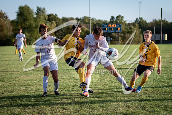 2021.10.21 FHS Soccer Vs. Moberly-01373