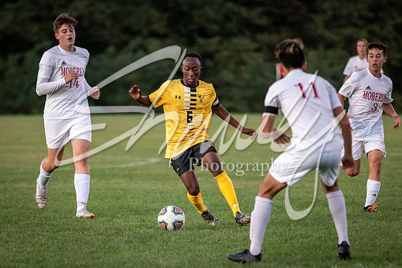 2021.10.21 FHS Soccer Vs. Moberly-02088