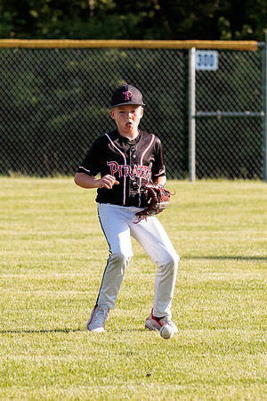 2022.05.16 Pirates Vs. Show1921