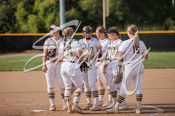 2022.09.01 FHS Softball Vs. Marshall1795