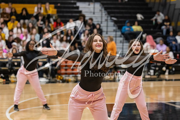 2024.02.02 FHS Basketball Cheer-41