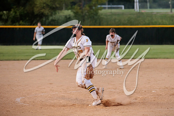 2022.09.01 FHS Softball Vs. Marshall2555