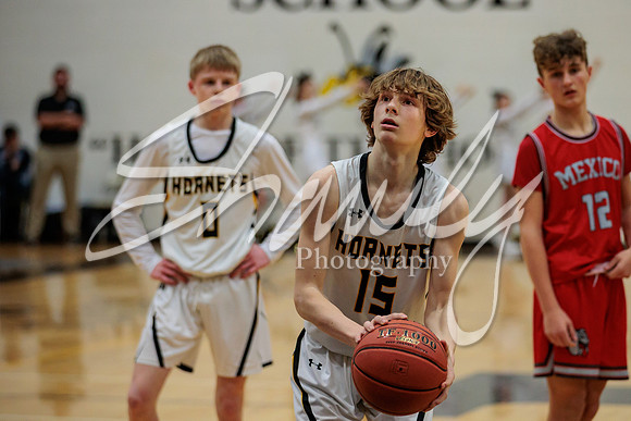 2022.02.15 FHS Basketball Vs. Mexico0236