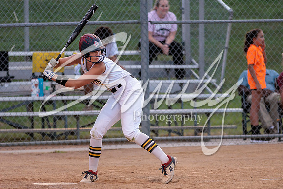2022.09.01 FHS Softball Vs. Marshall2817