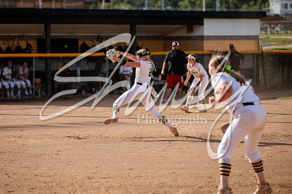 2022.09.01 FHS Softball Vs. Marshall1882