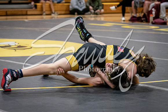 2021.11.30 FHS Wrestling Triangular-03080
