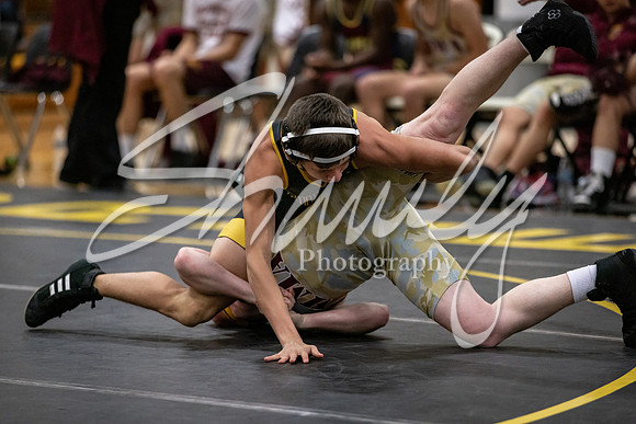 2021.11.30 FHS Wrestling Triangular-00606