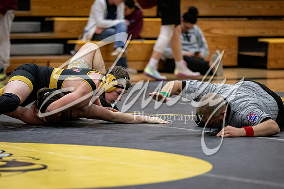 2021.11.30 FHS Wrestling Triangular-01253
