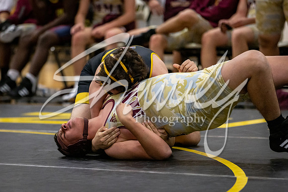 2021.11.30 FHS Wrestling Triangular-01318