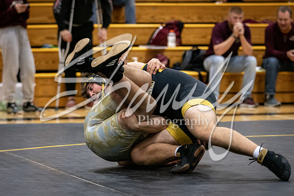 2021.11.30 FHS Wrestling Triangular-01354