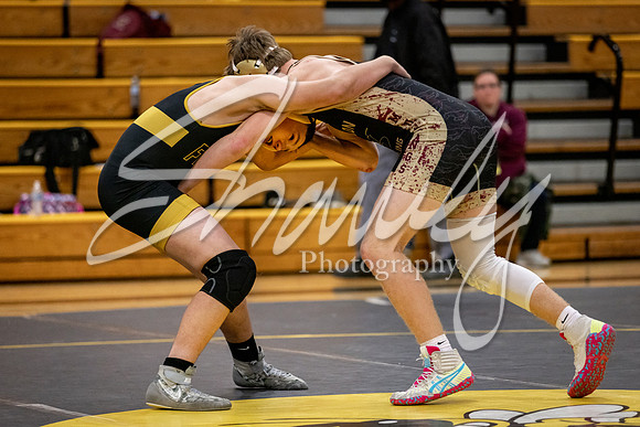 2021.11.30 FHS Wrestling Triangular-02600