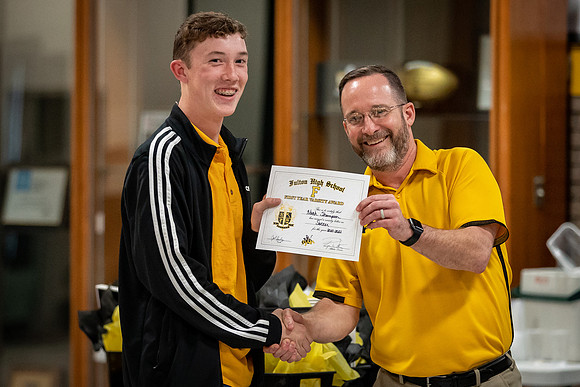 2021.12.01 FHS Soccer Awards-00368