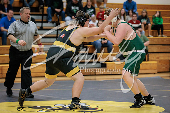 2021.12.09 FHS Wrestling Triangular-00022