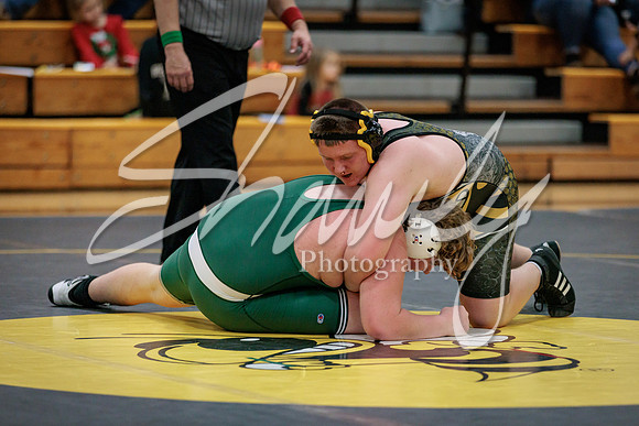 2021.12.09 FHS Wrestling Triangular-00416