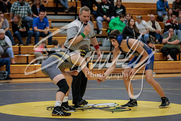2021.12.09 FHS Wrestling Triangular-00436