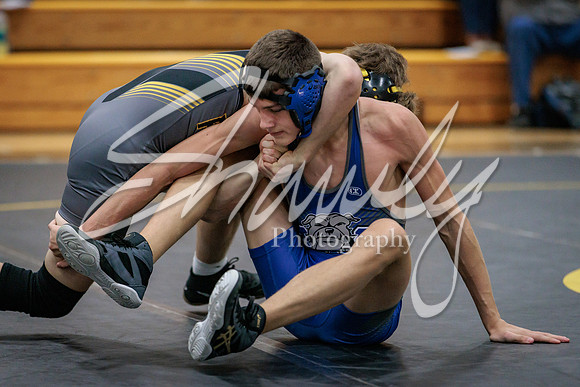 2021.12.09 FHS Wrestling Triangular-00523