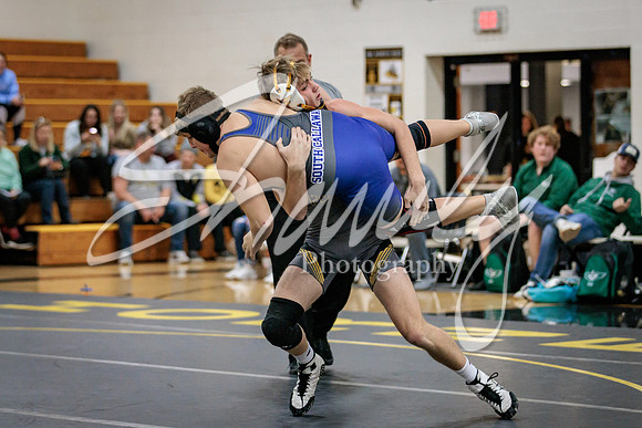 2021.12.09 FHS Wrestling Triangular-00587