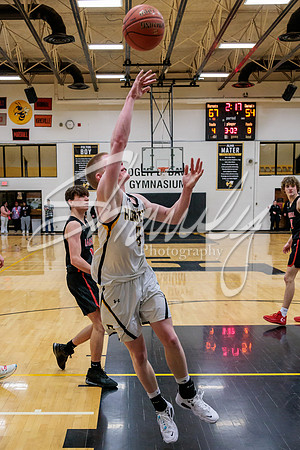 2022.02.08 FHS Basketball Vs. Marshall04603