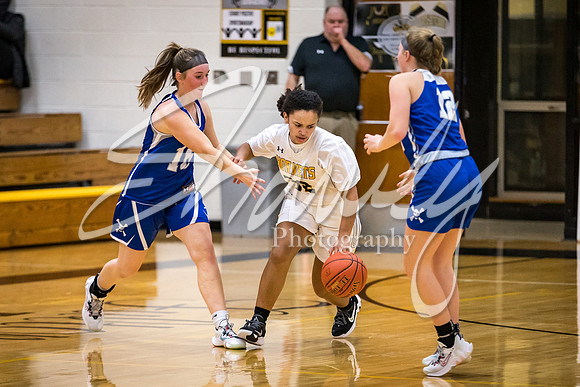 2021.12.14 FHS Basketball Vs. Boonville-00104