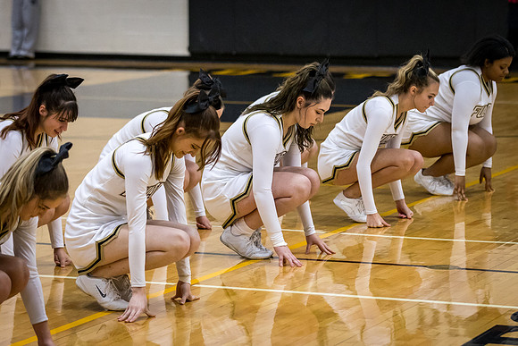 2021.12.14 FHS Basketball Vs. Boonville-00536