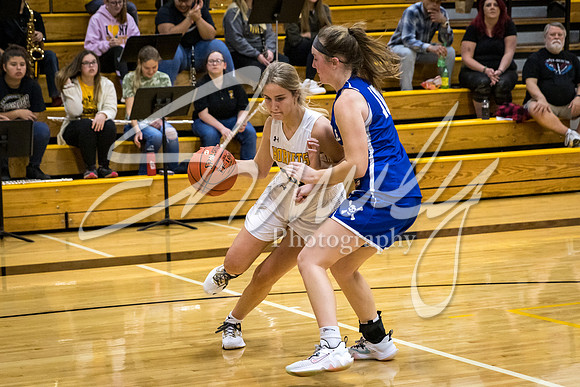2021.12.14 FHS Basketball Vs. Boonville-01221