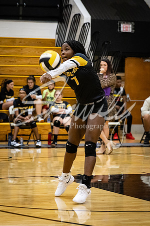 2020.09.15 FHS Volleyball Varsity Vs. Kirksville_00018