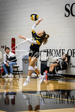 2020.09.15 FHS Volleyball Varsity Vs. Kirksville_00087