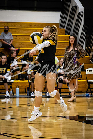 2020.09.15 FHS Volleyball Varsity Vs. Kirksville_00173