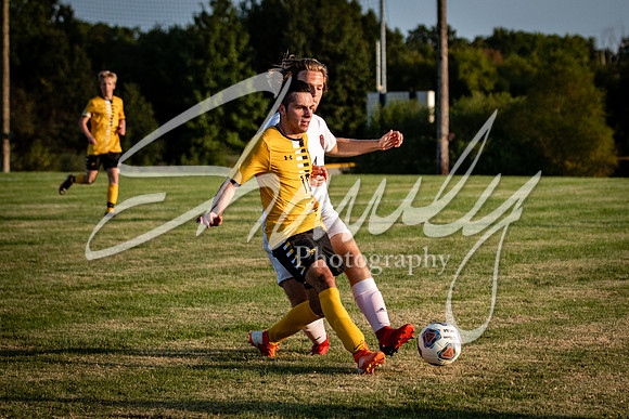 2020.09.24 FHS Soccer Vs. Hannibal_01959