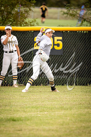 2020.09.28 FHS Softball Vs. N. Callaway_00125