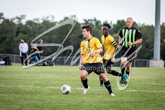 2020.09.29 FHS Soccer Vs. Moberly_00210