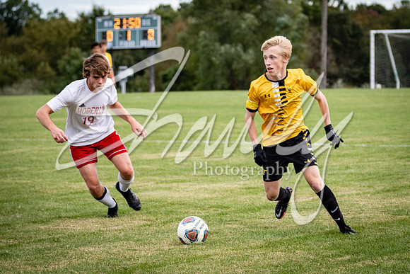2020.09.29 FHS Soccer Vs. Moberly_00573