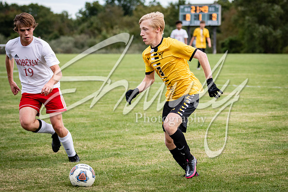 2020.09.29 FHS Soccer Vs. Moberly_00578