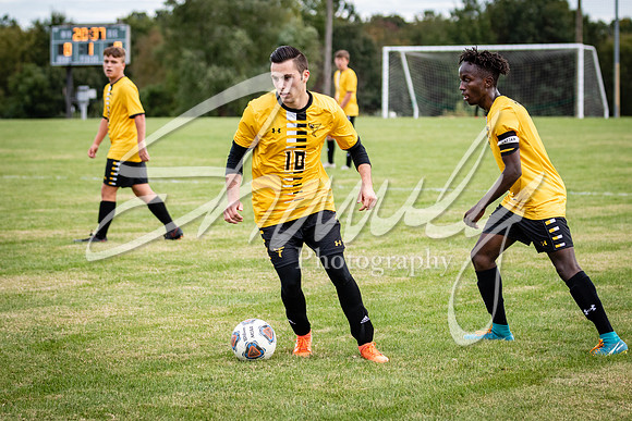 2020.09.29 FHS Soccer Vs. Moberly_00612