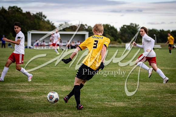 2020.09.29 FHS Soccer Vs. Moberly_00635