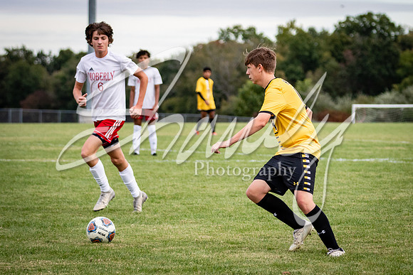2020.09.29 FHS Soccer Vs. Moberly_01063