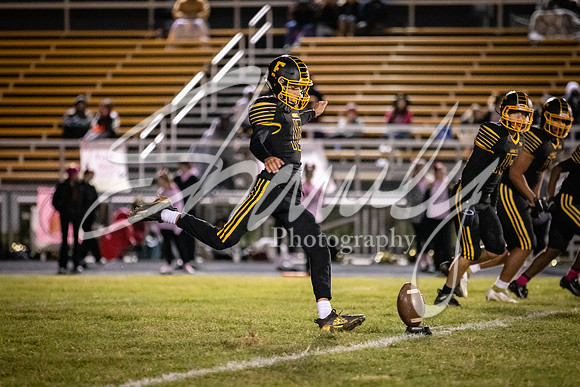 2020.10.23 FHS Football Vs. Sweet Springs_02291