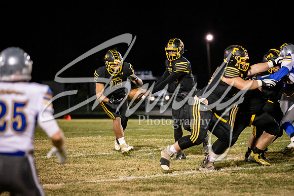 2020.10.23 FHS Football Vs. Sweet Springs_00872