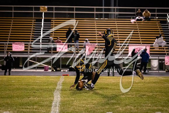 2020.10.23 FHS Football Vs. Sweet Springs_01213