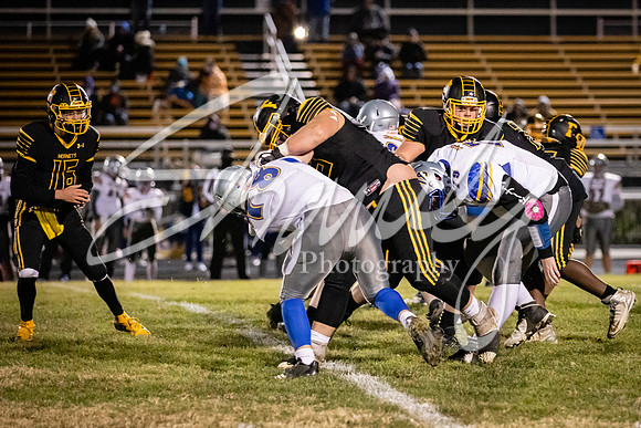2020.10.23 FHS Football Vs. Sweet Springs_02118
