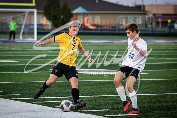 2020.11.03 FHS Soccer Vs. Boonville_00478