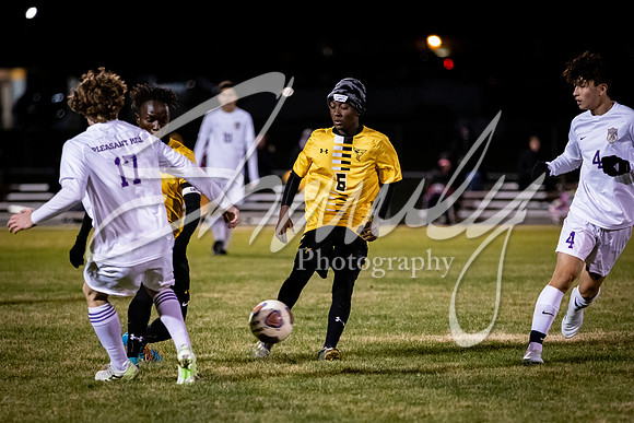 2020.11.10 FHS Soccer Vs. Pleasant Hill_00371