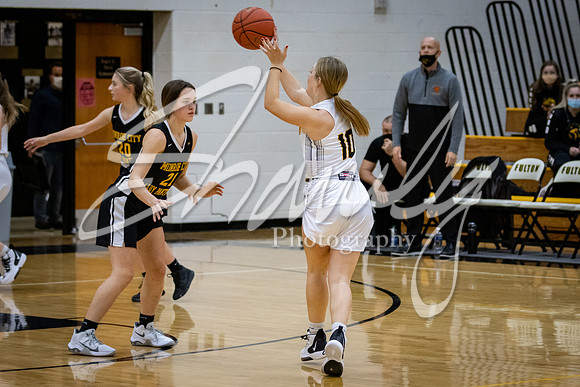 2020.11.20 FHS Girls Basketball Vs. Monroe City_00246