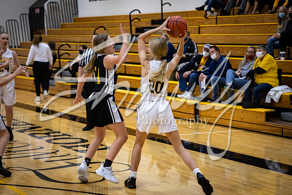 2020.11.20 FHS Girls Basketball Vs. Monroe City_00975
