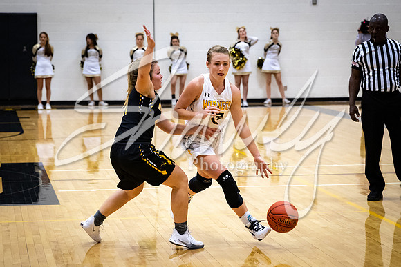 2020.11.20 FHS Girls Basketball Vs. Monroe City_02664