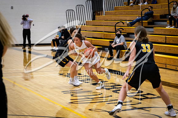 2020.11.20 FHS Girls Basketball Vs. Monroe City_02789
