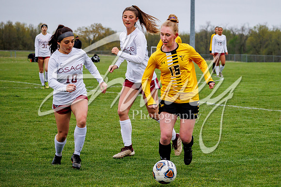 2022.05.03 FHS Girls Soccer Vs. Osage0254