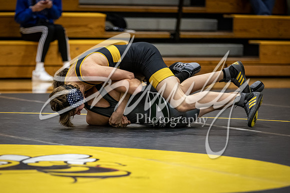 2020.12.10 FHS Wrestling Triangular_00035