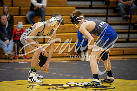 2020.12.10 FHS Wrestling Triangular_00270