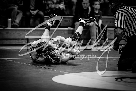 2020.12.10 FHS Wrestling Triangular_00458